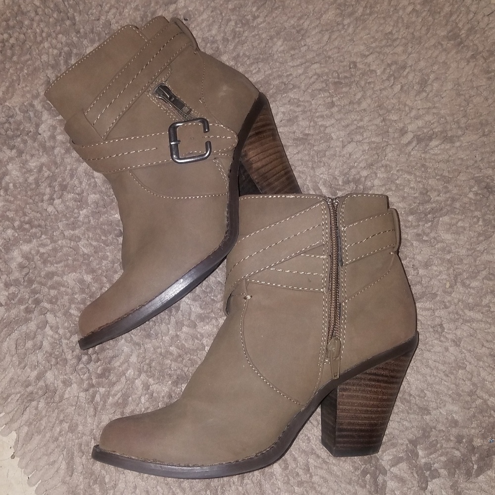 Bongo Ankle Booties